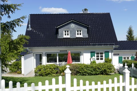 Schneekäppchen 1 House in Winterberg