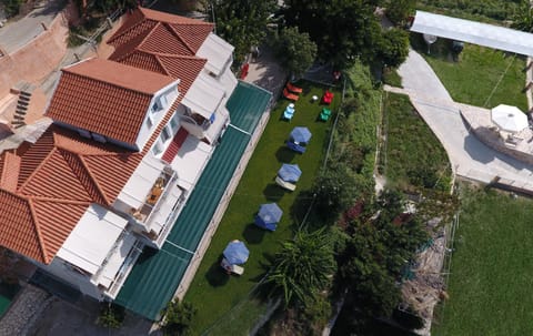 Property building, Natural landscape, Bird's eye view, Garden