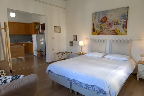 In And Out Apartment in Chania