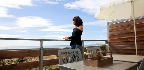 View (from property/room), Balcony/Terrace, Sea view