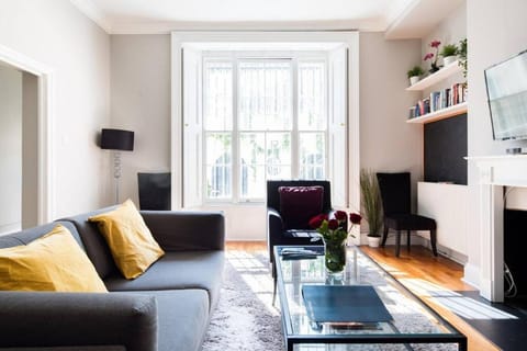 Discounted Paddington Family Flat Apartment in City of Westminster