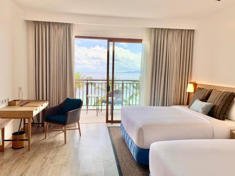 Balcony/Terrace, Photo of the whole room, Beach, Beach, Bath