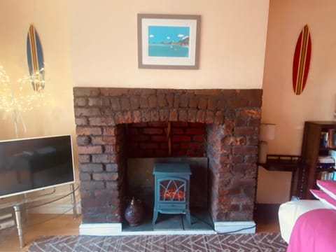 Ground Floor - view of Lighthouse, Garden and Parking Apartment in Wales