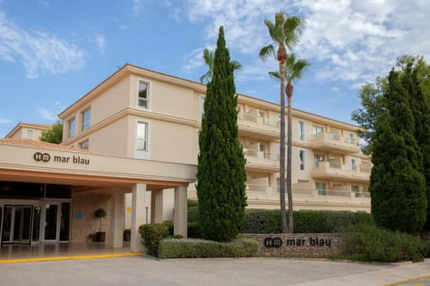 HM Mar Blau Apartment hotel in Sa Coma