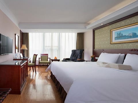 Vienna International Hotel Taicang Nanyang Plaza Hotel in Shanghai