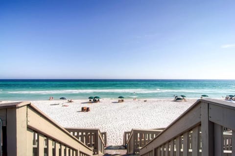 The Best of Both Worlds at Seagrove Serenity House in Seagrove Beach