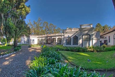 Property building, Garden