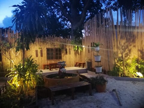 Phi Phi Long Beach Bungalow ( Had Yao) Resort in Krabi Changwat