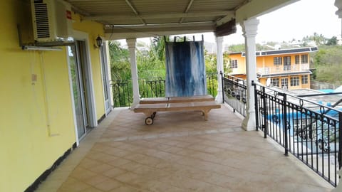 One bedroom house at Trou aux Biches Beach 250 m away from the beach with garden and wifi House in Trou-aux-Biches