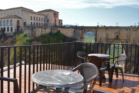 Natural landscape, Balcony/Terrace, Landmark view