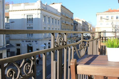 Facade/entrance, View (from property/room), Balcony/Terrace