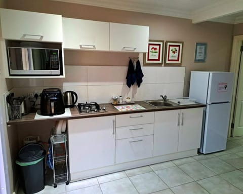 Ocean Song Apartment in Port Elizabeth