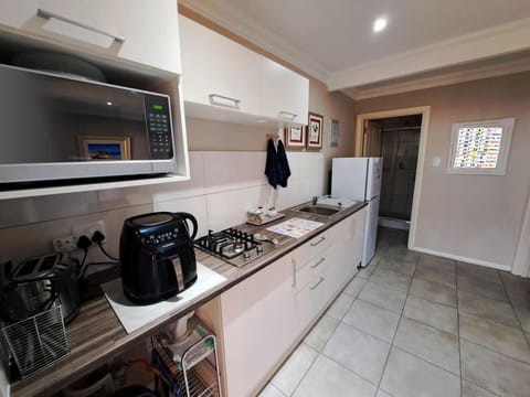 Ocean Song Apartment in Port Elizabeth