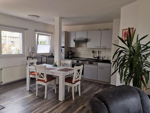 Dining area, Breakfast