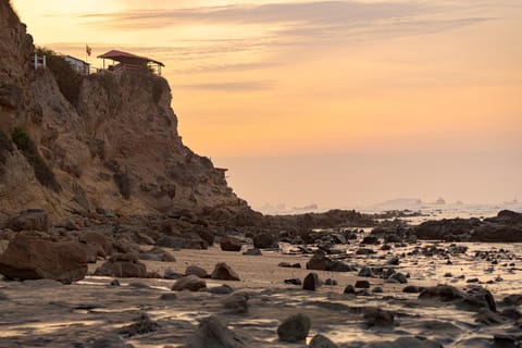 Hosteria Farallon Dillon Inn in Santa Elena Province