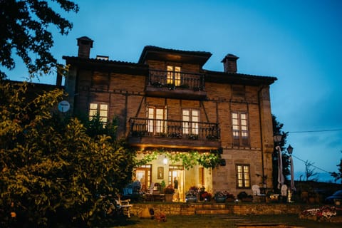 Facade/entrance, Garden