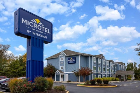 Microtel Inn and Suites - Salisbury Motel in Salisbury