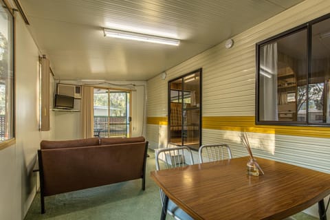 Lazy Days Caravan Park Campground/ 
RV Resort in Busselton