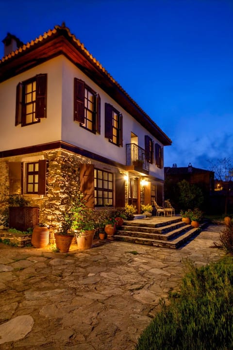 Gullu Konaklari Inn in Aydın Province