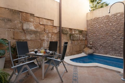 Patio, Swimming pool