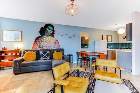 Lounge or bar