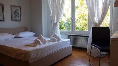 Violet Errathens Apartment - Athens Center, 7 BD, 3 BATH Apartment in Athens