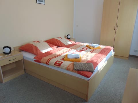 Pension "Zur Katze" Bed and Breakfast in Erzgebirgskreis