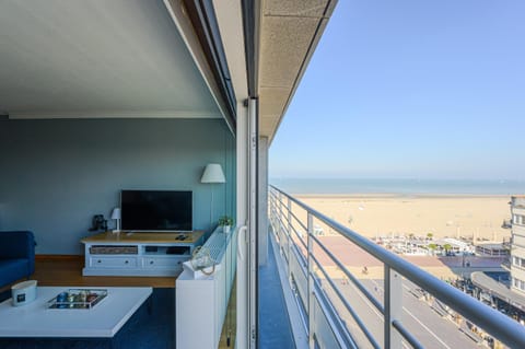 TV and multimedia, View (from property/room), Balcony/Terrace, Beach, Sea view