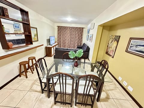 Living room, Dining area, air conditioner