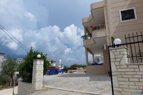 Villa Kela Apartment in Ksamil