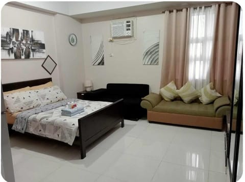 Condo Unit walking distance to Manila Airport (NAIA Terminal 3) Apartment in Pasay