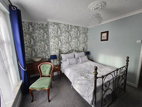 Mostyn House Bed and Breakfast in Llandudno