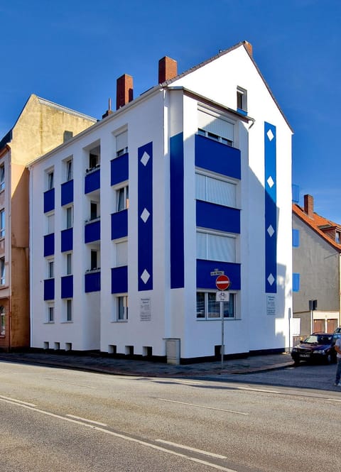 Property building, Day, Location