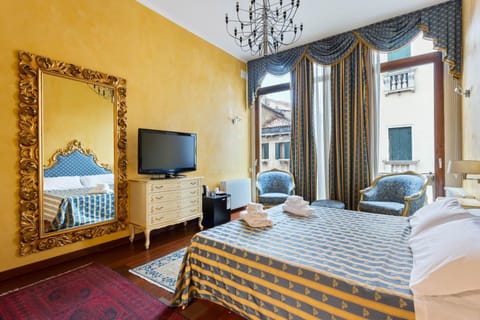 Top Venice Apartments and Rooms San Marco 2442-A Bed and Breakfast in San Marco