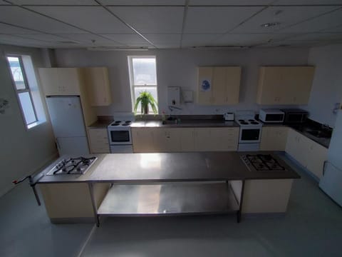 Kitchen or kitchenette, Dining area, Communal kitchen