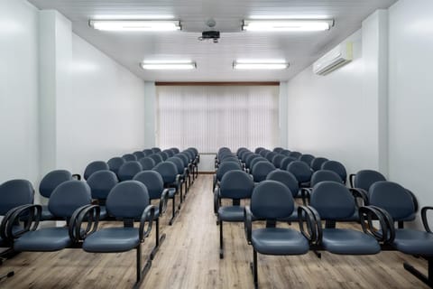 Meeting/conference room