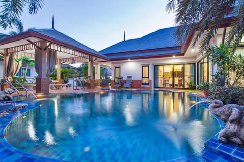 Villa Nataly Chalet in Pattaya City