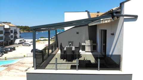 Patio, Balcony/Terrace