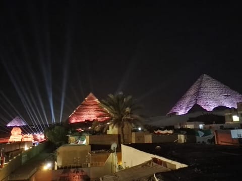 Atlantis pyramids inn Chambre d’hôte in Egypt