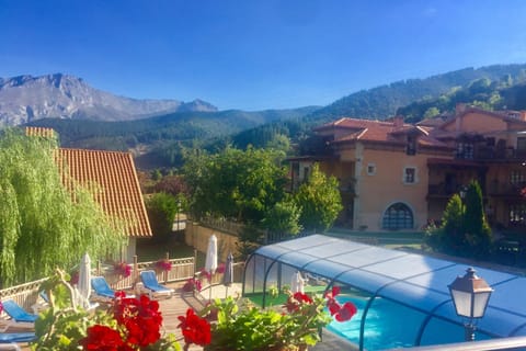 Garden view, Mountain view