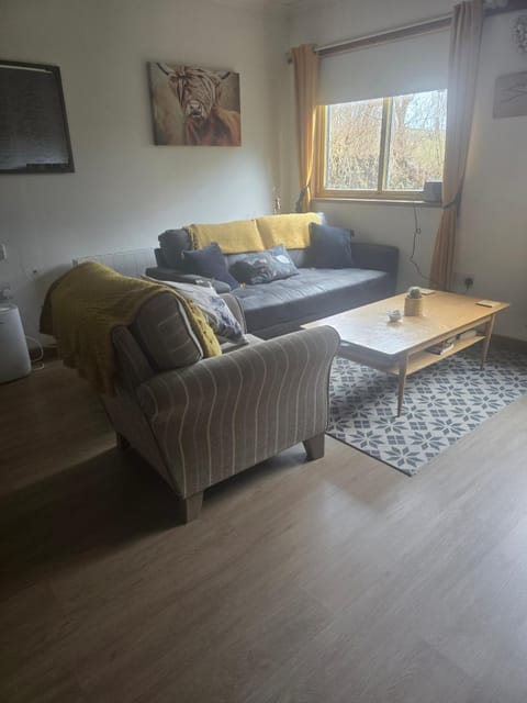 Aaron's Bothy Apartment in Portree