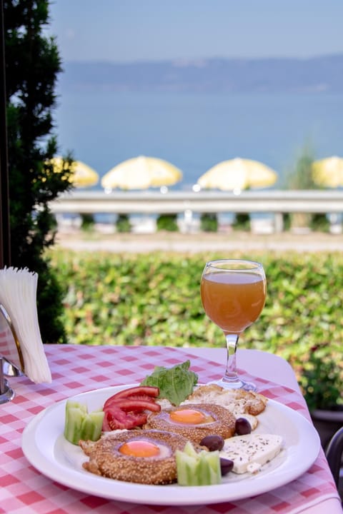 Balcony/Terrace, Lake view