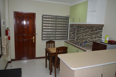 Coffee/tea facilities, Kitchen or kitchenette