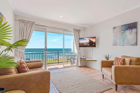 10T Beachfront Apartments Condo in Lennox Head