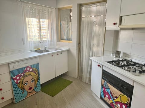 Kitchen or kitchenette, dishwasher, pet friendly, stove