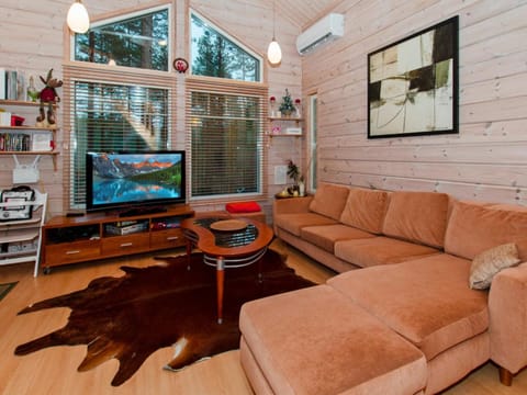 Holiday Home Otsopirtti- maria by Interhome House in Finland