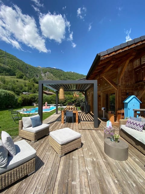 Patio, Day, Natural landscape, Garden, Balcony/Terrace, Garden view, Mountain view, Pool view, Swimming pool, sunbed