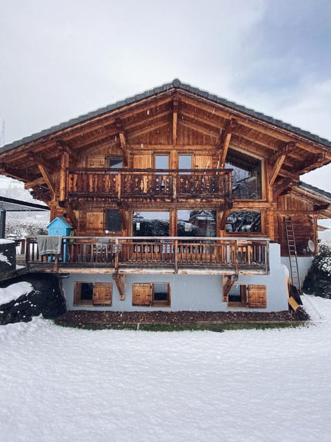 Property building, Day, Natural landscape, Winter