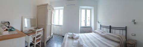 Scorci Di Mare Bed and Breakfast in Riomaggiore