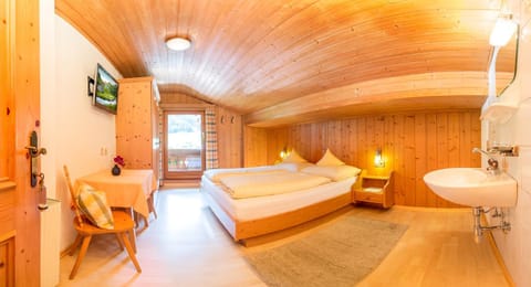 Haus Sonnenseit'n Bed and Breakfast in Neustift im Stubaital